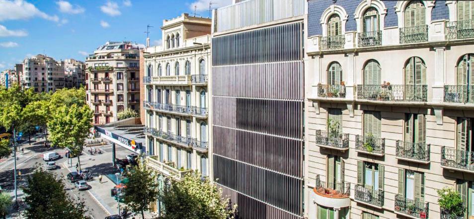 Traveller House 7 Bedroom Apartment Barcelone Extérieur photo